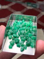 53.80 ct Emerald Rough Lot Swat – Compact Crystals with Natural Charm - Image 9