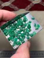 53.80 ct Emerald Rough Lot Swat – Compact Crystals with Natural Charm - Image 10