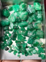 Exceptional 84.00ct Swat Emerald Rough Lot – Rich Color in 14x9x4 mm - Image 5