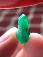12.21 ct Swat Emerald Crystal – A Majestic Gem from Nature - Image 8