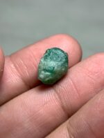 Collector Brief: 9.52ct Swat Emerald Crystal - Image 2