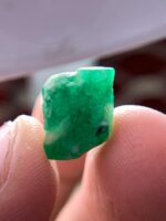 9.97 ct Swat Emerald Crystal – A Gem Born of Mountain Light - Image 3