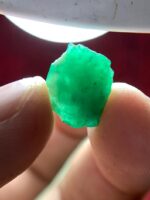 6.07ct Swat Emerald Crystal – A Compact Natural Gem with Striking Color - Image 4