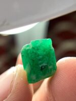 9.97 ct Swat Emerald Crystal – A Gem Born of Mountain Light - Image 5