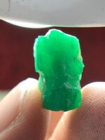 Majestic Swat Emerald: 14.86ct Crystal (17.31 x 10.61 x 10.76 mm) - Image 7