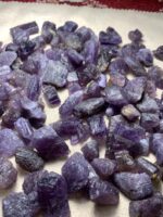 2290 Carat Afghan Scapolite Rough Lot – Distinct Mineral Profile and Comparison - Image 7