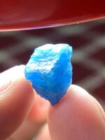 7.90ct A Bold and Substantial Natural Blue Crystal - Image 8