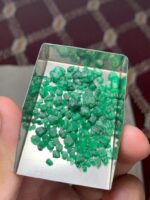 40.25 Carat Rough Emerald from Swat: A Gemstone of Exceptional Promise - Image 4