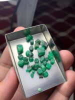 Unveiling a 34.95 ct Rough Emerald Lot from the Swat Valley - Image 9
