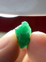 7.41ct Swat Emerald Crystal: A Natural Masterpiece in Pristine Form - Image 8