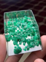 Exploring a 45.30 Carat Emerald Rough Lot from Swat - Image 8