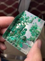 A Rare Discovery: 28.18ct Panjshir Emerald Rough - Image 5