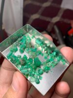 A Rare Discovery: 28.18ct Panjshir Emerald Rough - Image 7