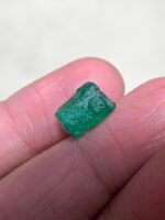 4.34ct Swat Emerald Crystal – A Compact Gem of Vivid Green - Image 2