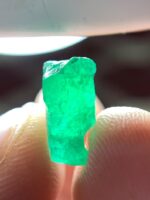 4.34ct Swat Emerald Crystal – A Compact Gem of Vivid Green - Image 7