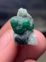 A 25-Carat Swat Emerald Specimen: A Compact Powerhouse of Natural Beauty - Image 3