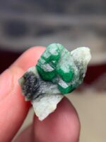 A 25-Carat Swat Emerald Specimen: A Compact Powerhouse of Natural Beauty - Image 5