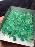 Massive 264.14 ct Panjshir Emerald Rough Lot: Raw Gemstone Treasure - Image 3