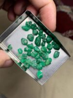 42.55 ct Swat Emerald Rough Lot – Compact Crystals with Strong Presence - Image 12