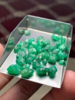 42.55 ct Swat Emerald Rough Lot – Compact Crystals with Strong Presence - Image 2