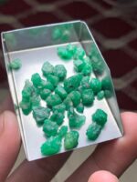 42.55 ct Swat Emerald Rough Lot – Compact Crystals with Strong Presence - Image 6