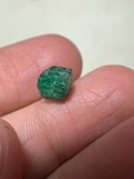 A 3.93ct Swat Emerald Crystal: Pure Green Magic from Pakistan - Image 3