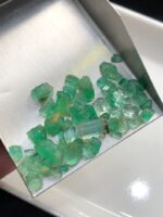 18.70 ct Rough Emerald from Panjshir, Afghanistan - Image 2