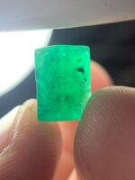 A Fine 7.65 ct Emerald Crystal from Swat: Compact, Vibrant & Collectible - Image 9