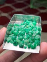 53.35 ct Emerald Rough Lot Swat – Rich Green Crystals in Raw Form - Image 8