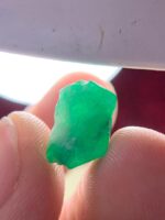 8.31ct Swat Emerald Crystal – Compact, Vivid, and 100% Natural - Image 6