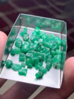 43.50 ct Emerald Rough Lot Swat – Dense Crystals in Natural Form - Image 6