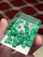 43.50 ct Emerald Rough Lot Swat – Dense Crystals in Natural Form - Image 10