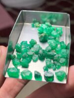 39.95 ct Swat Emerald Rough Lot — Rare Collector’s Opportunity - Image 8