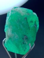 10.34ct Swat Emerald Crystal: A Bold and Brilliant Natural Treasure - Image 6