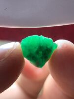 5.17ct Natural Emerald Crystal – Swat Pakistan | Raw Uncut Green Gemstone 12.38×11.91×5.20mm - Image 2