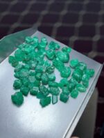 A 149.35-Carat Swat Emerald Rough Lot - Image 2