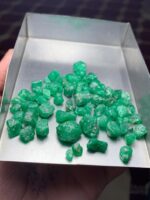 A 149.35-Carat Swat Emerald Rough Lot - Image 4