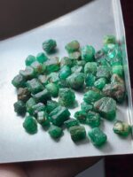 78.56ct Swat Rough Emerald Lot: Small Crystals, Big Color (4x9x7mm Avg) - Image 5