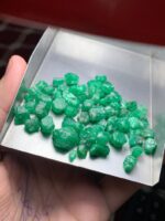 A 149.35-Carat Swat Emerald Rough Lot - Image 10