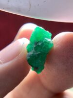 A Collector’s Dream: 10.51ct Emerald Crystal from Swat (11.96 x 14.27 x 7.97 mm) - Image 5