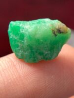 9.17ct Swat Emerald Crystal: A Towering Natural Marvel from Pakistan - Image 3