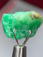 9.17ct Swat Emerald Crystal: A Towering Natural Marvel from Pakistan - Image 5