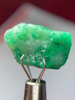 9.17ct Swat Emerald Crystal: A Towering Natural Marvel from Pakistan - Image 10
