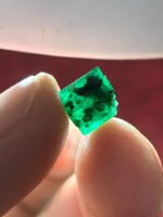 3.37 ct Swat Emerald Crystal — Natural Elegance in a Compact Size - Image 2