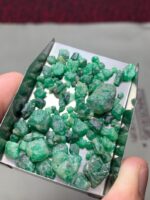 Majestic in the Rough: A 65.77ct Swat Emerald with Rare Dimensions - Image 4