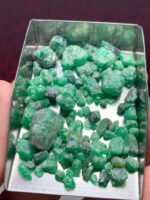 Majestic in the Rough: A 65.77ct Swat Emerald with Rare Dimensions - Image 6