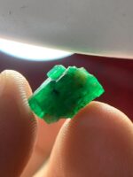 6.10 ct Swat Emerald Crystal — Refined Natural Beauty in Every Angle - Image 2
