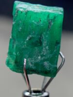 10.93ct Swat Emerald Crystal – A Compact Gemstone with Vibrant Depth - Image 3