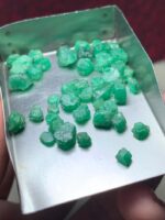 37.70ct Swat Emerald Rough Lot: Fine Green Crystals with Natural Elegance - Image 4