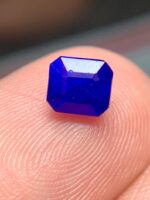 Discover the Beauty of a 0.830ct Royal Blue Hauyne Gemstone - Image 4